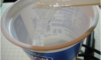 How to mix and apply two-part epoxy adhesives